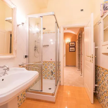 Vila Fontespina 6, Emma *