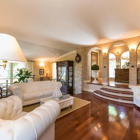 Fontespina 6, Emma * Acquaviva Picena